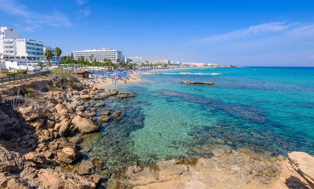 Villa Meredith Paralimni Exterior photo